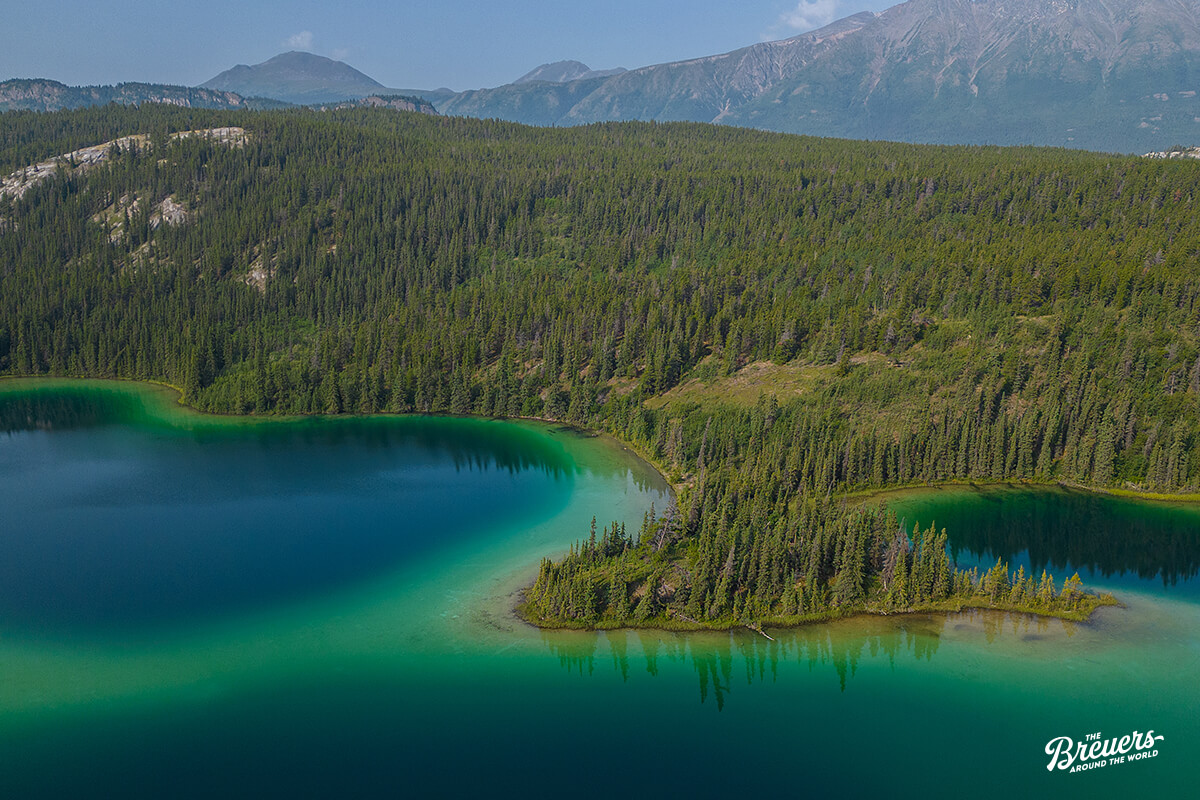 Emerald Lake am Klondike Highway in Yukon
