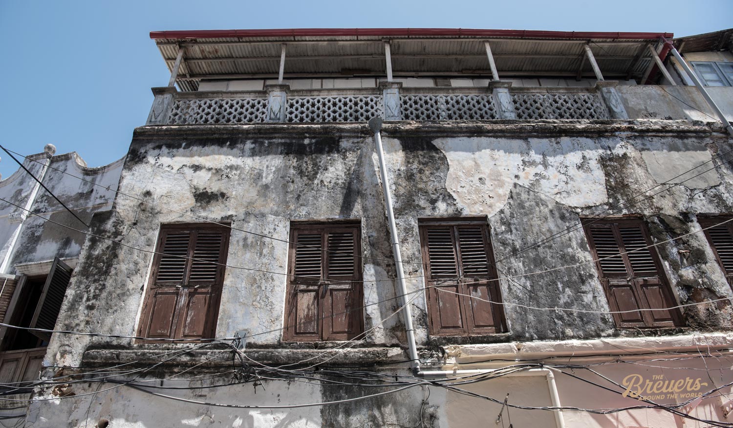 Alte Hausfassade in Stone Town Zanzibar