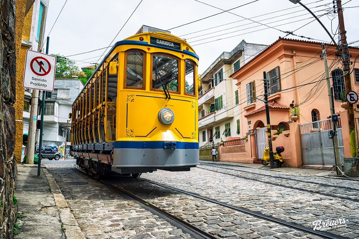 Gelbe Tram ist das Wahrzeichen von Rios Stadtteil Santa Teresa
