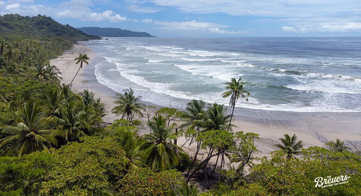 Völlige Einsamkeit am Hermosa Beach in Costa Rica