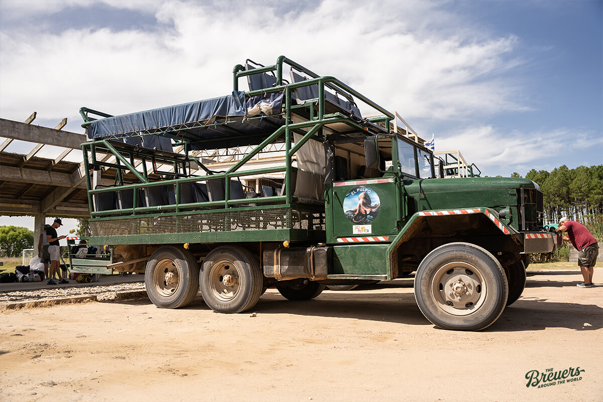 Truck als Transporter von Besuchern in Cabo Polonio