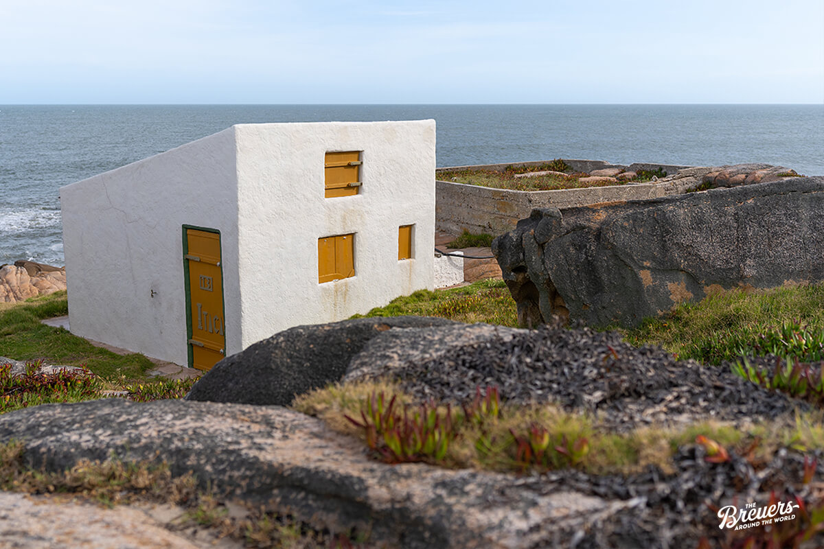 Einfache Häuser in Cabo Polonio