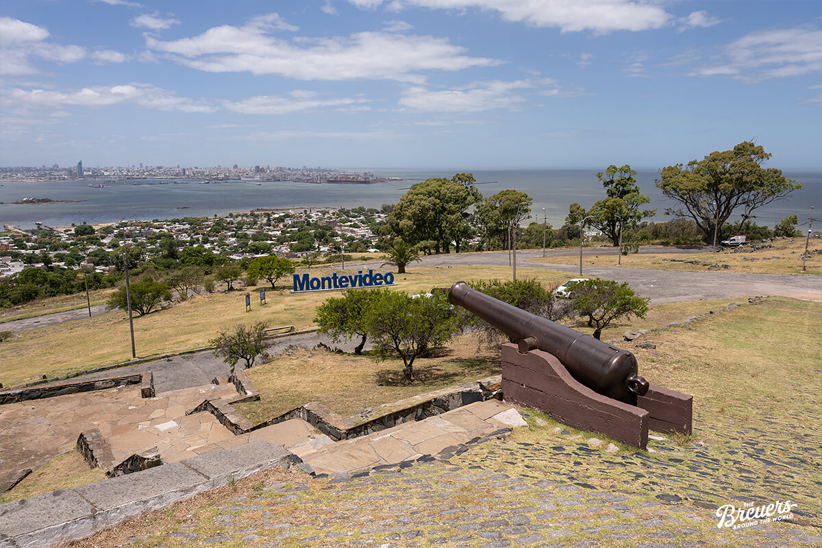 Fortaleza del Cerro mit Panorama auf Montevideo