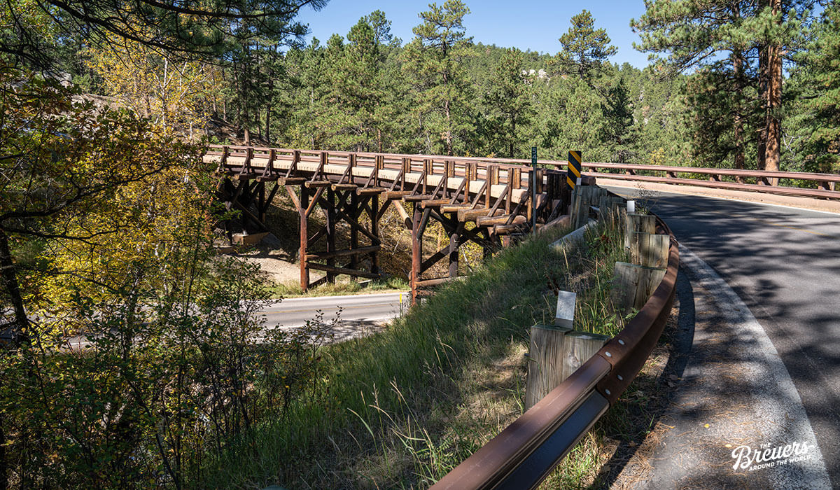 Pigtail Bridges auf der Iron Mountain Road im Custer State Park