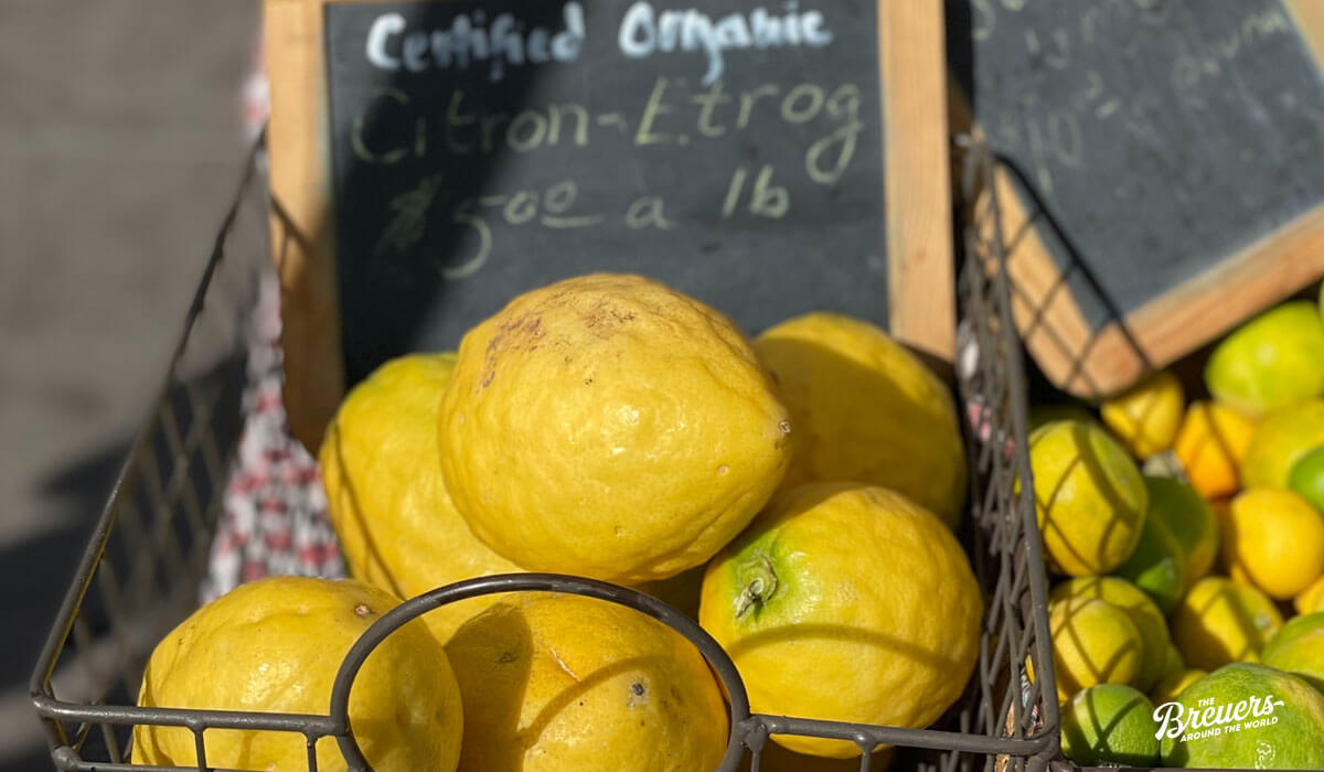 Zitronen auf dem Farmers Market in Santa Monica